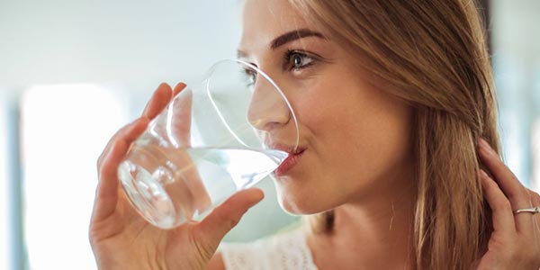 بهترین نوشیدنی برای کمبود اب بدن